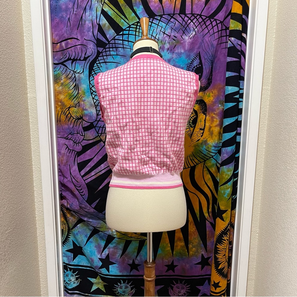 π Lovely pink plaid vest - Picture 7 of 11